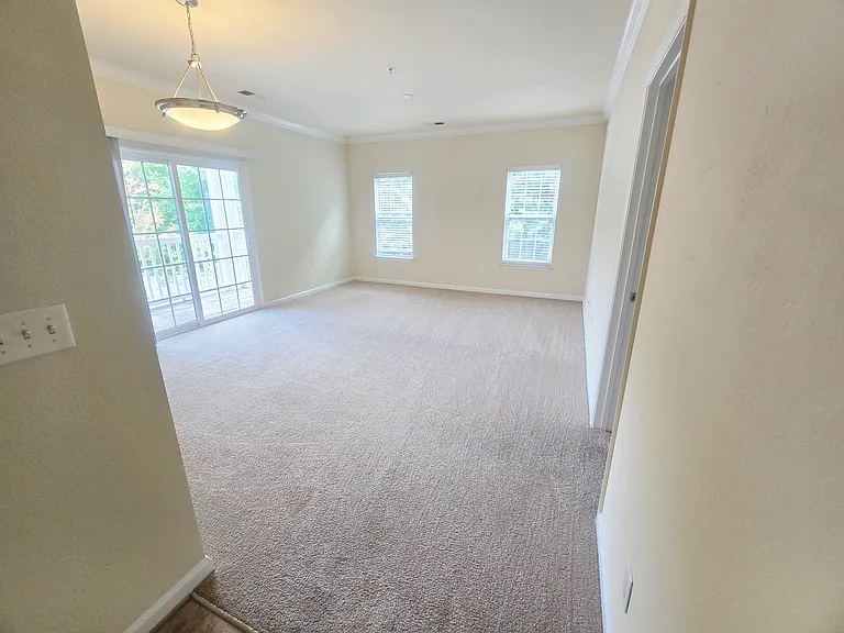 Clairmont at Farmgate — Photo 66
