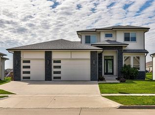 1304 SW 7th St, Grimes, IA 50111