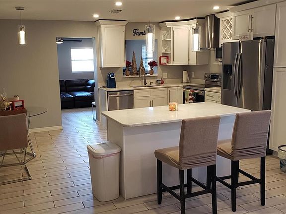 5th image of 4641 Canna Dr