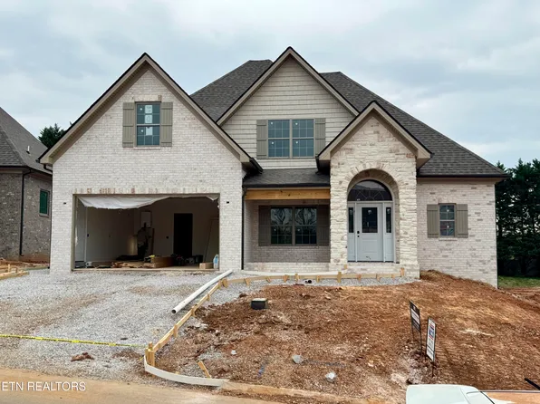 8848 Dancing Bear Ln, Knoxville, TN 37923