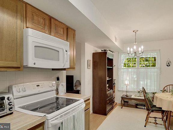 4th image of 20245 Shipley Ter APT 302-4A