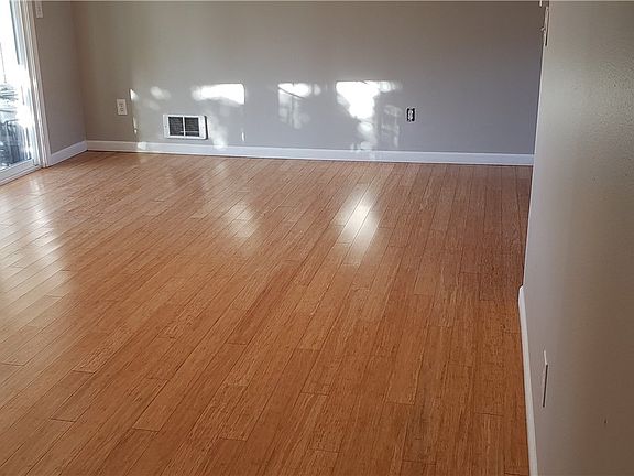 3rd image of 22604 39th Ave E