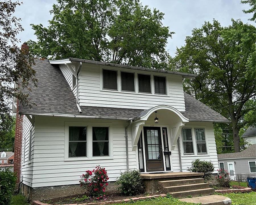 1st image of 207 Roberta Ave