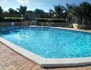 4th image of 4255 N University Dr APT 202