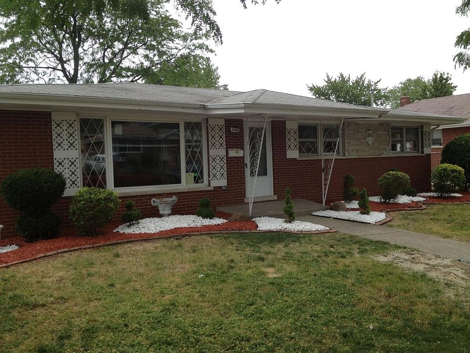 2nd image of 2349 185th St