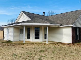 126 Atkin Hill Rd, Wetumpka, AL 36092