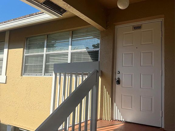 2nd image of 10068 Twin Lakes Drive #10068