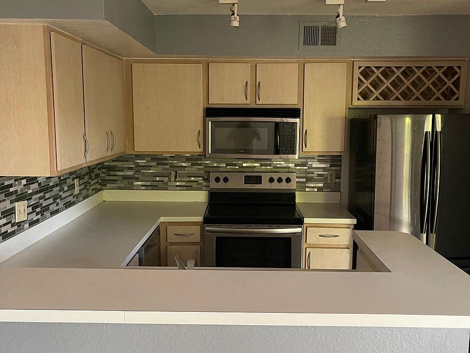 1st image of 7280 Westpointe Blvd #621