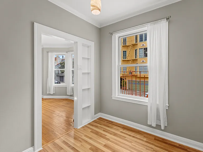96 Toledo Way — Photo 10