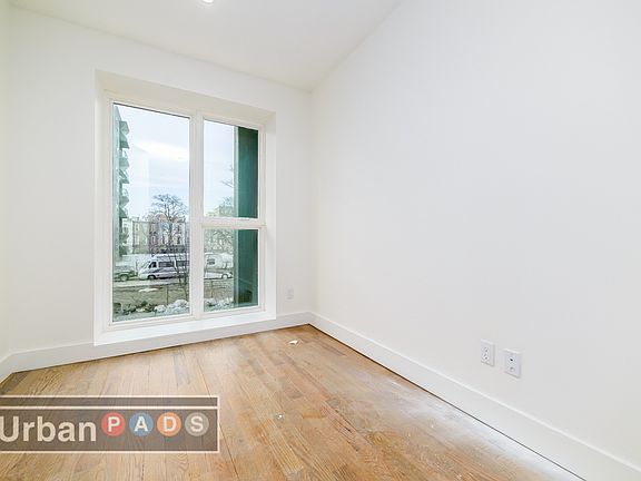 3rd image of 167 Linden Blvd #2B