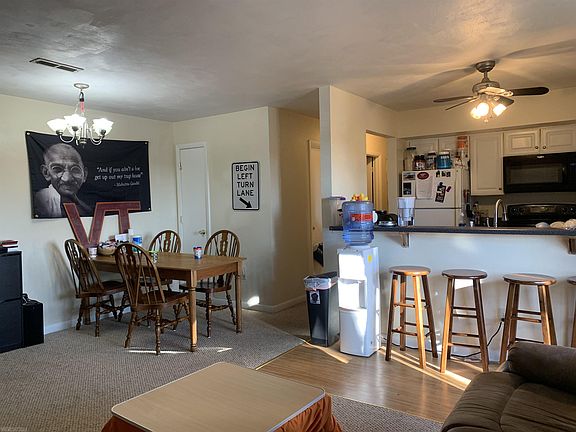 3rd image of 823 Claytor Sq #823