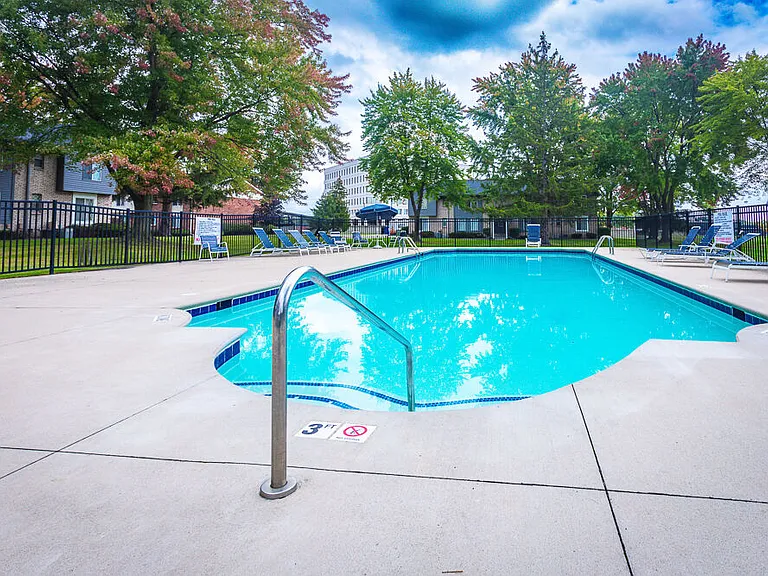 Parc on 12 — Photo 16