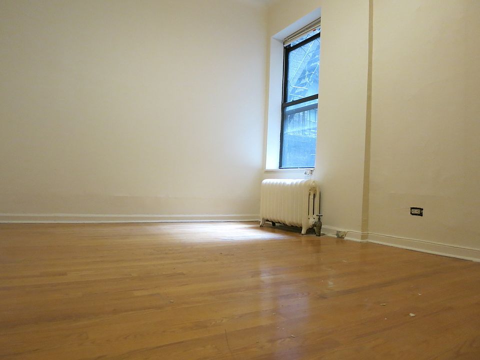 2nd image of 336 W 95th St APT 34