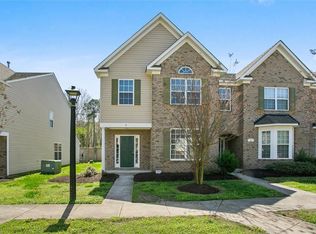 8 Musket Ln, Hampton, VA 23666