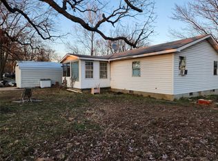 100 Tower Rd, Phillipsburg, MO 65722