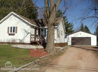 1417 S Palmetto Ave, Marshfield, WI 54449
