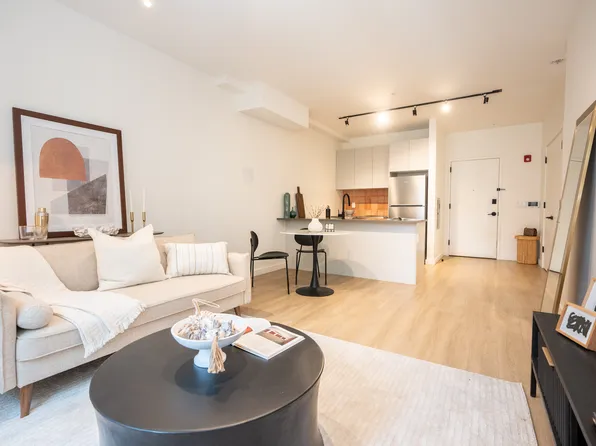 328 Pacific Avenue image 77 of 85