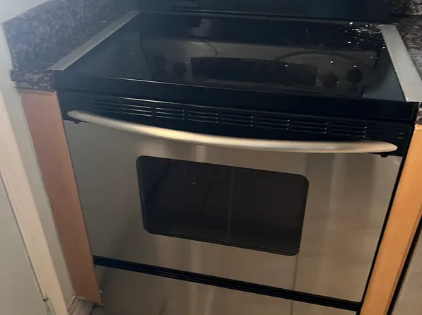 2810 NE 201st Ter APT G220, Aventura, FL 33180