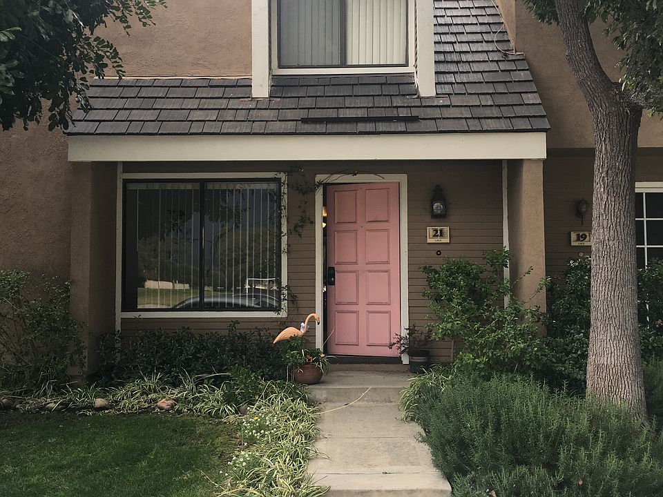 Front of Townhouse 