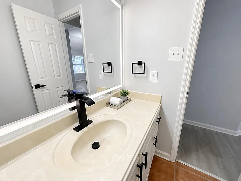 22 Cypress Bayou Ct — Photo 3