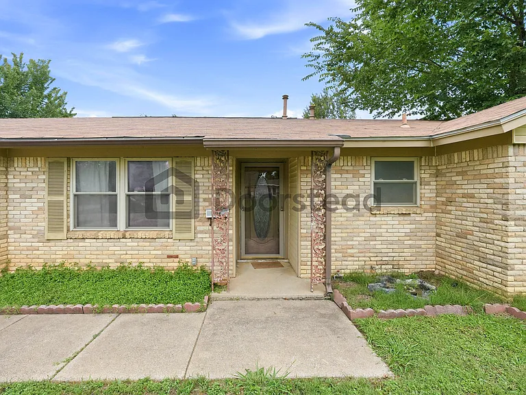 204 Jefflyn Ct — Photo 5