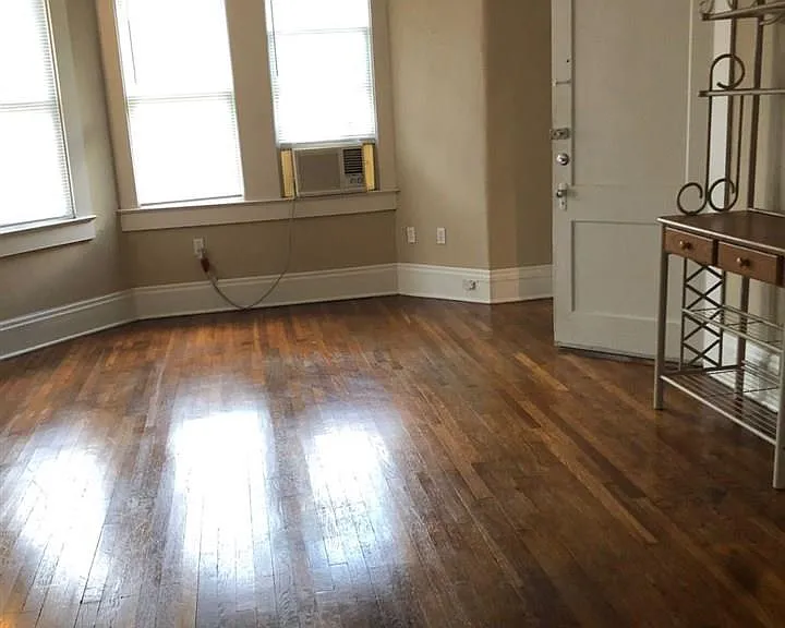 1819 Cedardale Ave #B — Photo 2