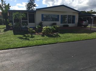 809 Sun Ray Ct, Boynton Beach, FL 33436