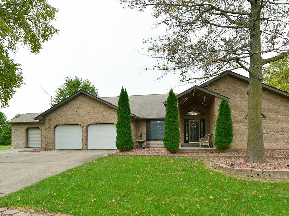 1st image of 665 Marian Dr