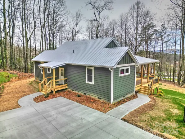 89 Rocky Glade Ln, Hendersonville, NC 28792