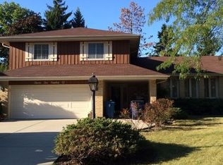 1110 W Rugeley Ct, Addison, IL 60101