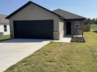 125 Sarah Alyse Ln, Cabot, AR 72023