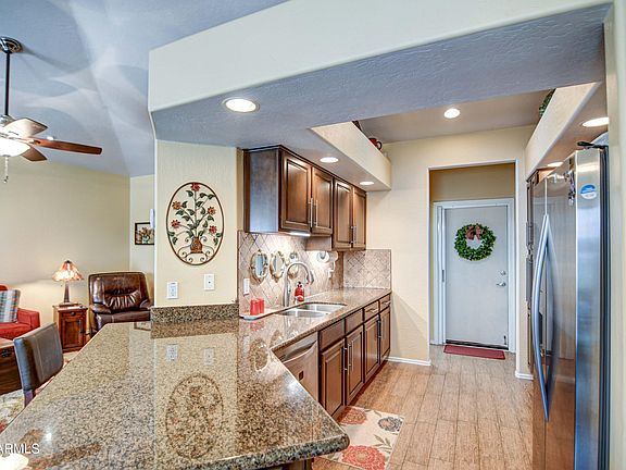 5th image of 320 S 70TH Street #48