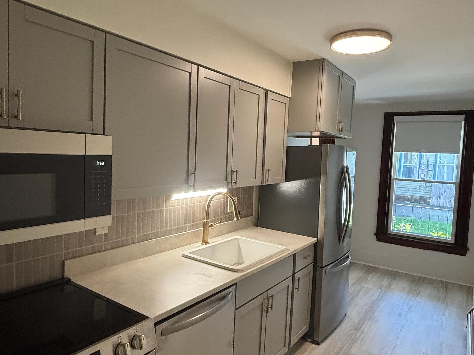 1 bed, $1,700 — Photo 3