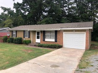 195 Maplewood Dr SW, Calhoun, GA 30701