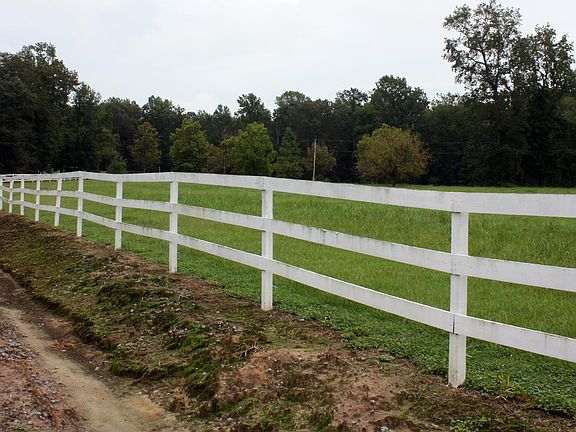 3rd image of 2438 Radford Ln