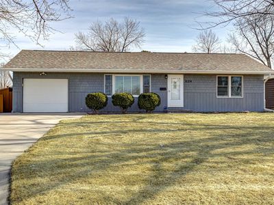 3124 Grove Ave, Ames, IA, 50010