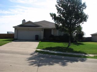 214 Cheyenne Trl, Krum, TX 76249