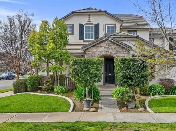 514 Aldershot Ct, Oakdale, CA 95361