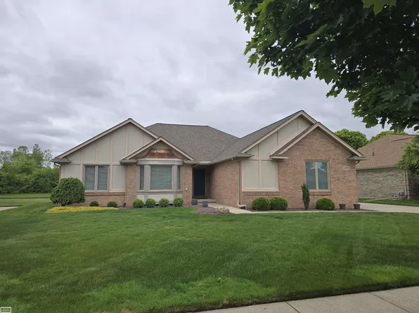 43173 Winterfield Dr, Sterling Heights, MI 48314