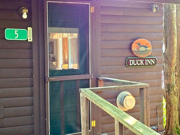 Entrance to Duck Inn