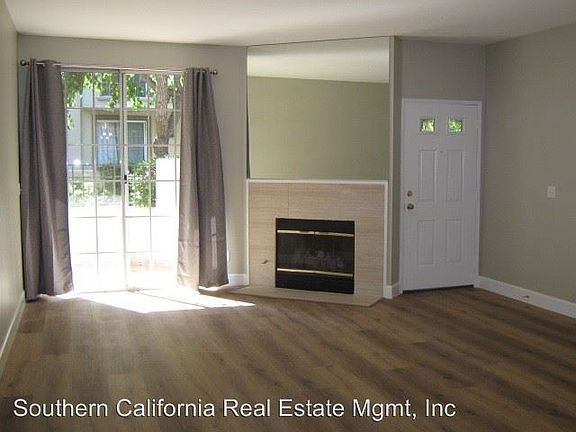 4th image of 24133 Del Monte Dr Unit 193