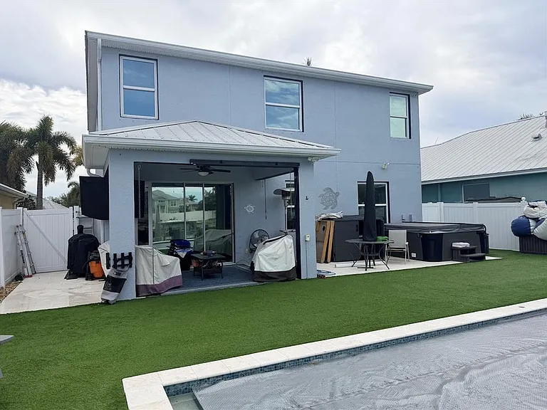 416 Bahama Grande Blvd — Photo 2