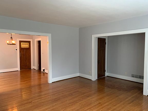 2nd image of 364 Woodward Ave