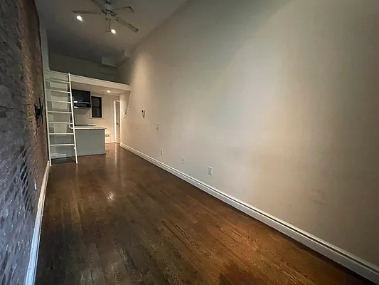 Rented by REAL New York | media 1