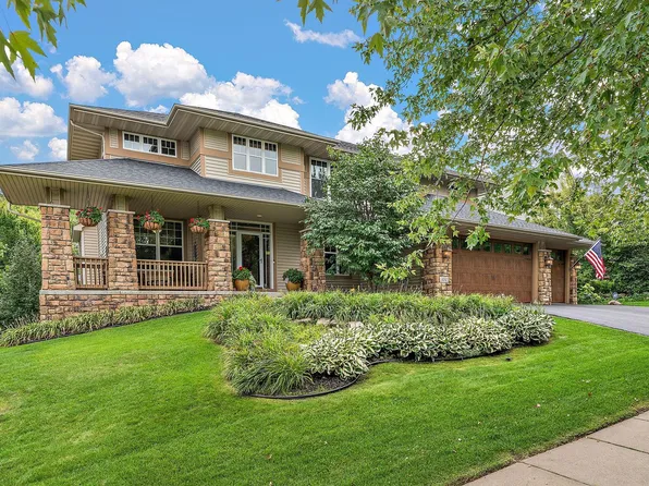 10742 Maple Blvd, Woodbury, MN 55129
