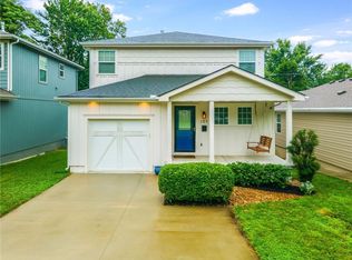 105 W 78th St, Kansas City, MO 64114