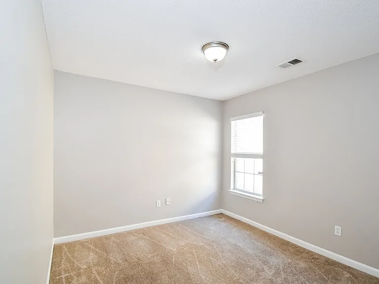 7862 Fallstone Rd — Photo 14