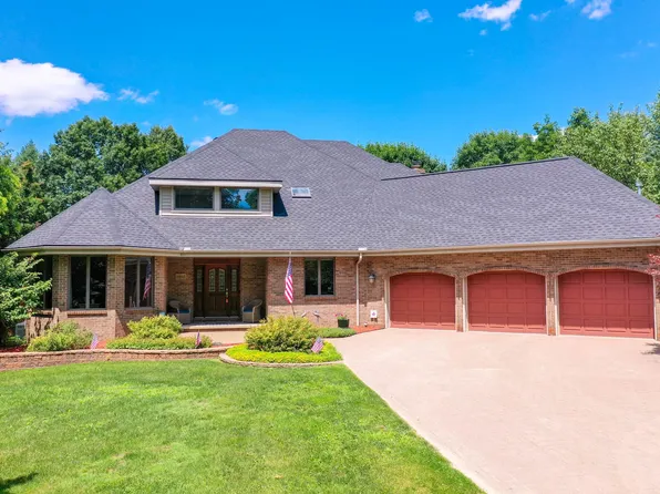 13397 Hibner Rd, Hartland, MI 48353