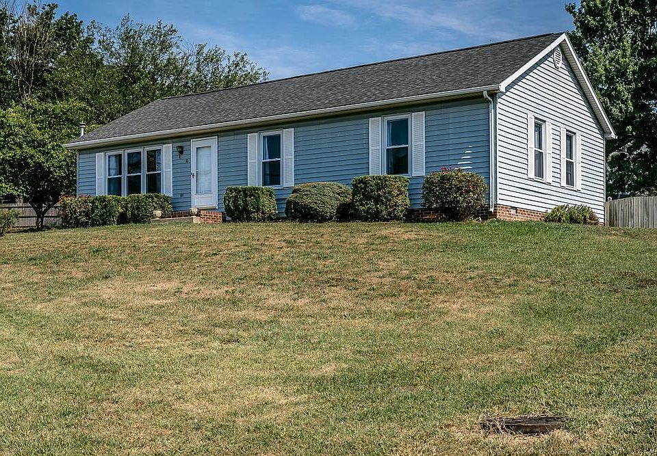 1st image of 70 Wayside Dr