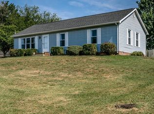 70 Wayside Dr, Weyers Cave, VA 24486